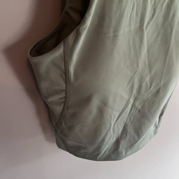 Crop High Neck Tank Top Green Size XS NWT Workout Athletic Sporty - Picture 3 of 7